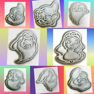 Disney inspirierte Schneewittchen & 7 Zwerge Keksausstecher - Bild 1 von 11