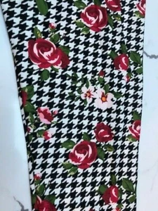 Hounds tooth Rose-TC2- Charlie's Project Leggings -FINAL Sale - Foto 1 di 4