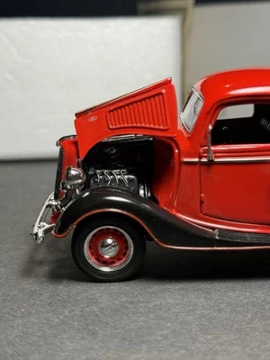 Camioneta Ford diecast vintage 1936 ARKO Products escala 1/32 (muy limpia) Foto 1 de 4