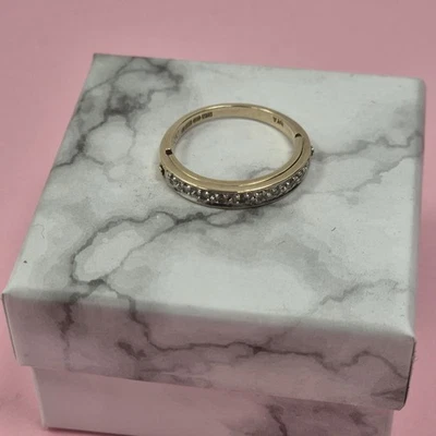 Vintage Hidden ‘Love You’ Message Diamond Ring in 9ct Gold 0.10ct Size Uk M - image 1 of 4