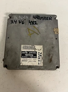 1999 TOYOTA 4RUNNER ECU ENGINE COMPUTER CONTROL MOD 89661-3D580 - Bild 1 von 3