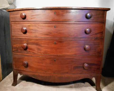 ANTIQUE EARLY AMERICAN MAHOGANY BOWFRONT CHEST OF DRAWERS Cover
