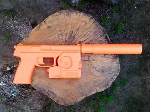 Réplica de pistola MK23 SOCOM - utilería de película - pistola de serpiente sólida inspirada en Metal Gear - Imagen 1 de 12