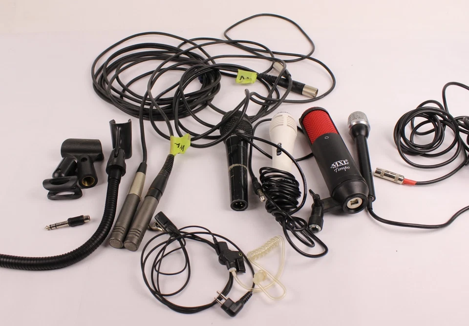 Micrófono con cables y accesorios Lote de 8 con varios conectores Kenwood/MXL/Cad/Sony Foto 1 de 4