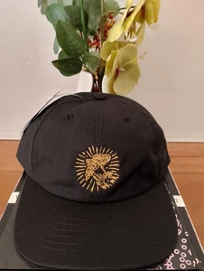 Apple TV Series M. Night Shyamalan Servant Hat Pizza Episode Made In USA New - Picture 1 of 14