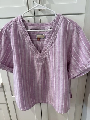 Camisa feminina Pilcro manga curta grande gola V linho algodão mistura listras em excelente estado usado - Imagem 1 de 4