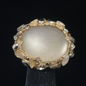 New ALEXIS BITTAR White Clear Lucite Crystal Encrusted Gold Tone Ring Size 7 - Picture 1 of 10