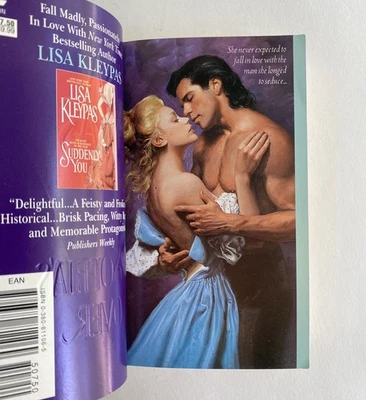 Lady Sophia's Lover от Lisa Kleypas (2002) Avon 1-е издание - Изображение 1 из 4