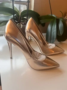 Aldo Gold High Heels 7 - New In Box. Never used - Picture 1 of 7