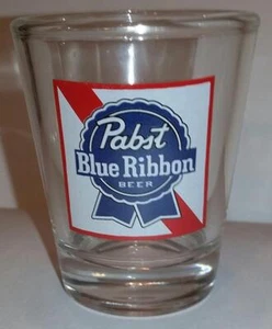 Ein charmantes Pabst Bier 1 1/2 Unze Schnapsglas #1 - Bild 1 von 1