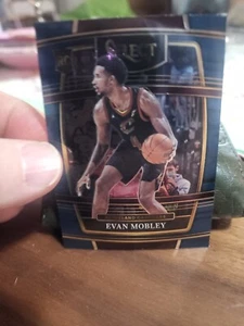 2021-22 Panini Select Evan Mobley Blue Shimmer Prizm Concourse RC #5 Cavaliers - Picture 1 of 2
