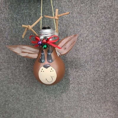 Lindo adorno navideño bombilla reno vintage hecho a mano pintado a mano Foto 1 de 4