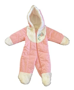 De Colección Ali Oop Rosa Bebé Traje de Nieve Talla M 6 Meses Invierno Una Pieza Piel Sintética Capucha - Imagen 1 de 12