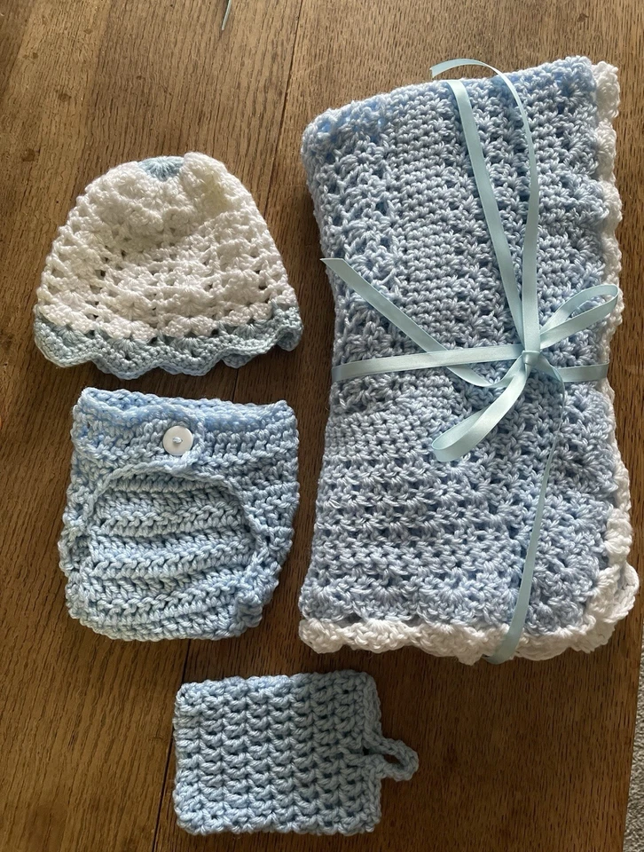 hand crocheted baby blanket-hat-diaper Cover/phone Bag /Made In USA Size0-03 Mo - Image 1 of 4