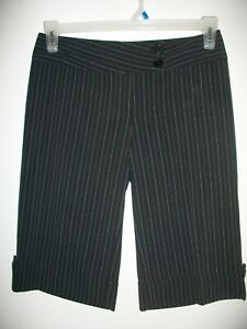 Ladies' Juniors SPRING STREET Walking Shorts - Black Pinstripe - Size 5 - VGUC