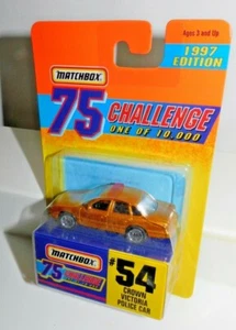 MATCHBOX 1997 75 CHALLENGE GOLD #54 CROWN VICTORIA POLICE CAR - Picture 1 of 5