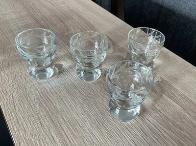 4 Schnapsgläser Stamper Pinnchen Kristallglas Handarbeit Sehr alt - Bild 1 von 3