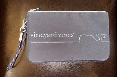 Muñeca Vineyard Vines línea ballena bolsa grande azul tela reciclada Foto 1 de 4