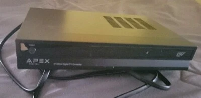 APEX DT250A Digital TV Converter w/o Remote - Image 1 of 4