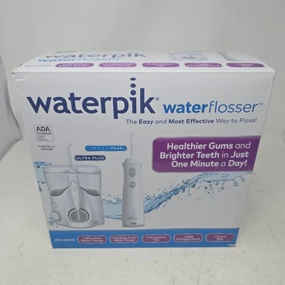 Paquete combinado Waterpik Ultra Plus e inalámbrico Pearl Water Flosser - Caja abierta Foto 1 de 4