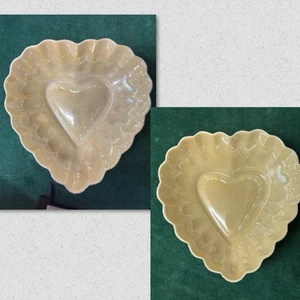 2 Piatti Ciotole Cuore Smerlato Belleek 1955-65 Marca Verde 5” e 6” Belli! - Foto 1 di 13