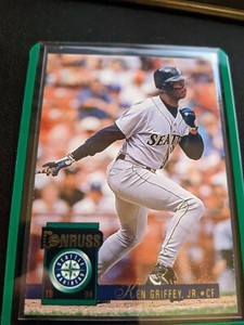 1994 Donruss #4 Ken Griffey, Jr Seattle Mariners HOF