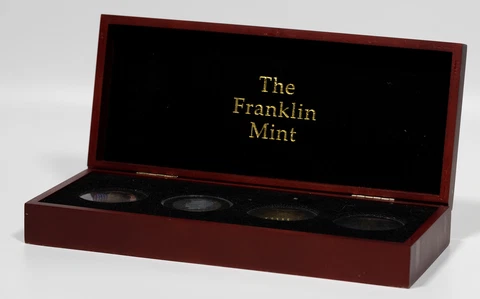 2010 FRANKLIN MINT 4 COIN SET KENNEDY HALF DOLLAR COLORIZED & GOLD GILDED GEMS Cover