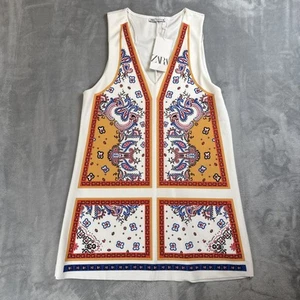 Zara Women’s Sleeveless Shift Dress Medium White Paisley Tile Print NWT - Bild 1 von 10