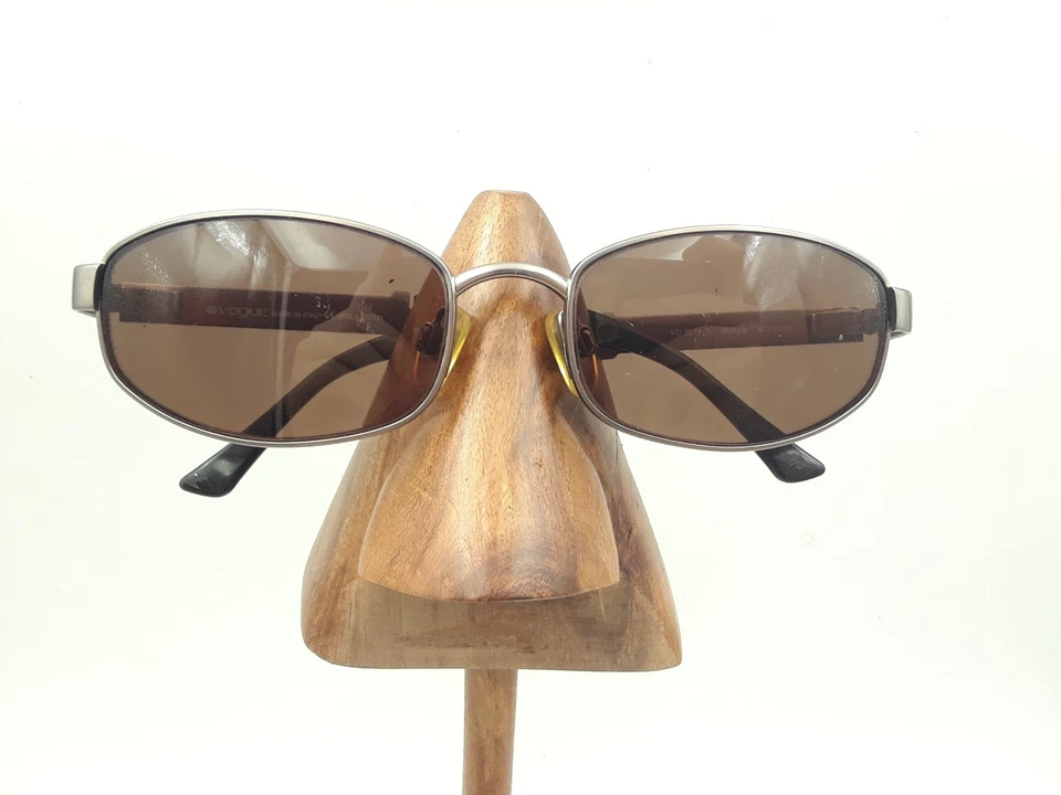 Gafas de sol vintage Vogue VO3277-S 495-S/48 negras plateadas rectangulares SOLO MARCOS Foto 1 de 4