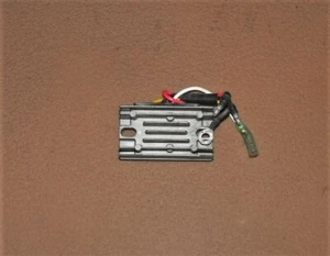 Rectificador OEM Suzuki y Mercury DF15 32800-94J11 - Imagen 1 de 2