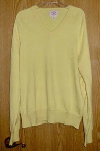 BROOKS BROTHERS - SUNNY YELLOW COTTON/CASHMERE V-NECK SWEATER - MENS M - Picture 1 of 3