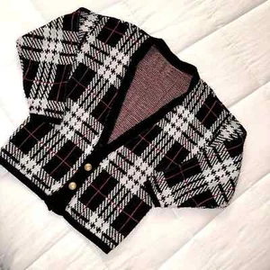 Vintage Retro Red Black White Plaid Holiday Chunky Cardigan with Gold Buttons - Picture 1 of 7