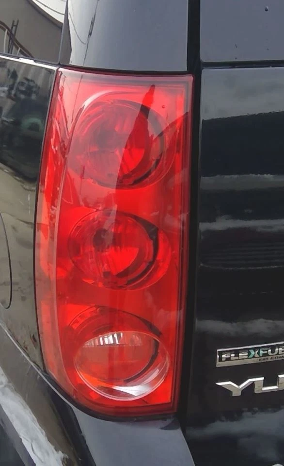 07 08 09 10 2011 GMC Yukon Excluding Denali Driver Left LH Tail Light Lamp - Image 1 of 4