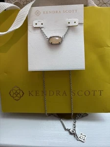 Kendra Scott "Elisa" Peach Necklace Comes With Dust Pouch - Picture 1 of 2
