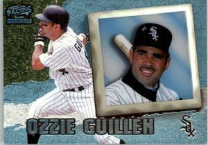 1998 Pacific Invincible Platinum Blue White Sox Baseball Card #18 Ozzie Guillen