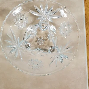 Glass Candy/Nut Dish Bowl - Star Pattern - Picture 1 of 7