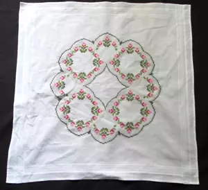 Tovaglia completa punto croce con rifinitura rosa e verde Rose Buds - Foto 1 di 4