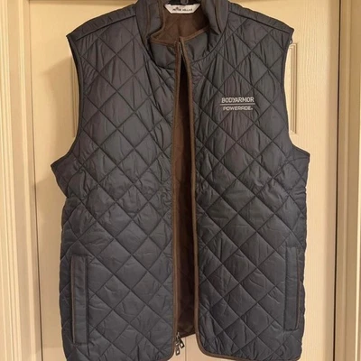 Chaleco de Viaje Acolchado Peter Millar Essex, Negro, Talla L, Bodyarmor Powerade Editio Foto 1 de 3