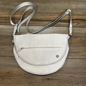 Lululemon All Night Festival Bag 5L White Opal / Silver Crossbody Bag White - Picture 1 of 11