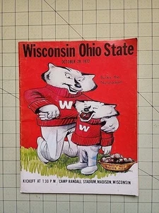 OCTOBER 28 1972 WISCONSIN OHIO STATE FOOTBALL PROGRAM - Picture 1 of 5