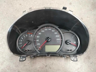 Toyota NCP131R NCP130R Yaris 11/2011 a 04/2020 - Cuadro de instrumentos 83800-5CB10 Foto 1 de 3