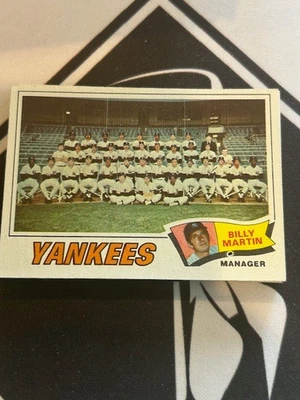 1977 Topps - Juego de equipo parcial de los Yankees de Nueva York - con Reggie Jackson - 17 cartas Foto 1 de 2
