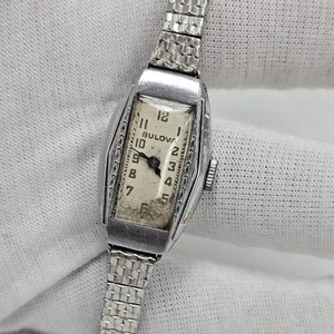 Vintage Ladies Bulova Gold Plated 17J 6AE Tonneau Art Deco Wristwatch Mechanical - Picture 1 of 11