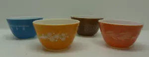 Surtido Pyrex 401 1/2 pt copo de nieve azul guirnalda naranja bosque marrón otoño - Imagen 1 de 12