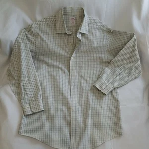 Brooks Brothers Men's Dress Shirt Sz 16 2/3 Regent Non-Iron Cotton Plaid  - Picture 1 of 10