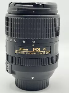 NIKON NIKKOR AF-S 18-300mm 1:3.5-6.3 G ED DX VR LENS - AFS 18-300 mm - Bild 1 von 8