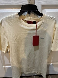 NUEVO CON ETIQUETAS Hugo Boss Camiseta Clásica Manga Corta Amarillo Pálido Crema Para Hombre Talla M - Imagen 1 de 4