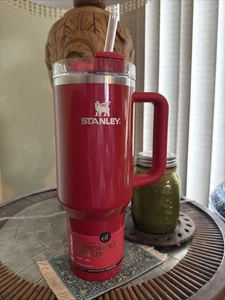 Vaso Stanley Quencher ELF 40 OZ rojo delicioso nuevo - Imagen 1 de 10