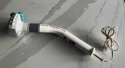 Masajeador vibratorio de doble rodillo Panasonic Reach Easy Swing de 2 velocidades con calor Foto 1 de 4