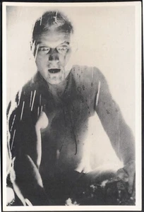 Modern Postcard: RUTGER HAUER in a Scene from BLADE RUNNER Film. Free UK p&p - Picture 1 of 1